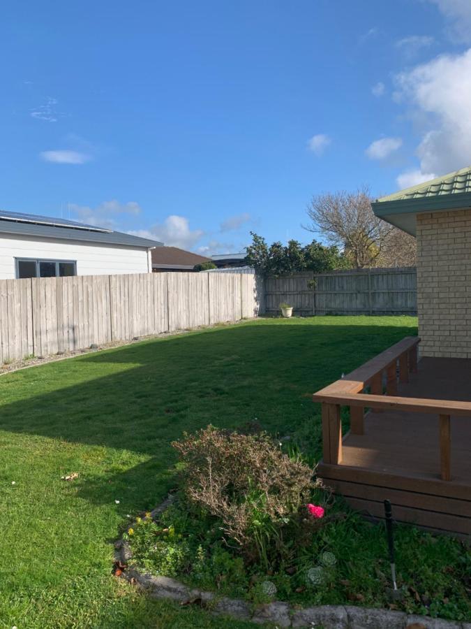 Radiata Homestay Hamilton Buitenkant foto